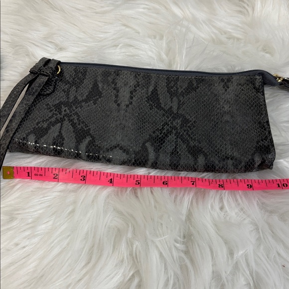 Perlina Leather Wristlet w/Free Perlina Wallet - Picture 6 of 6